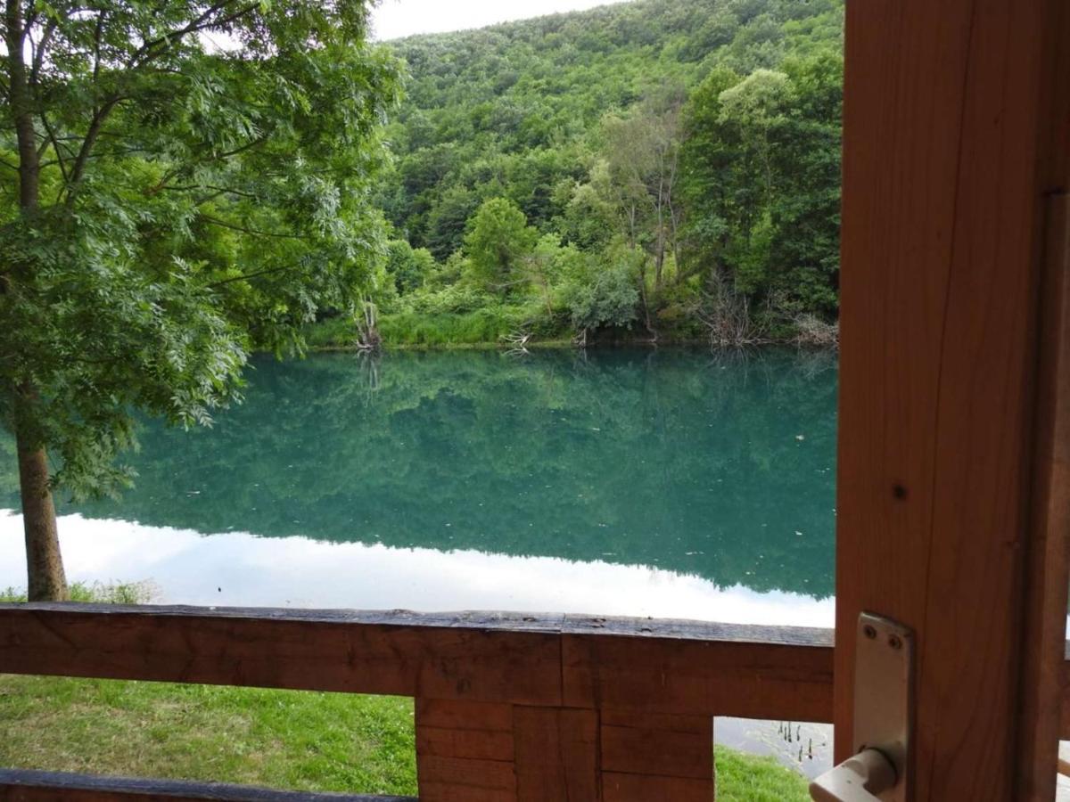 Omar & Una Apartmani Bihać エクステリア 写真