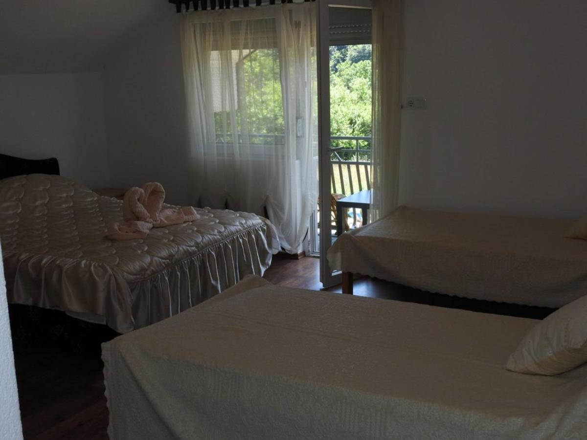 Omar & Una Apartmani Bihać エクステリア 写真