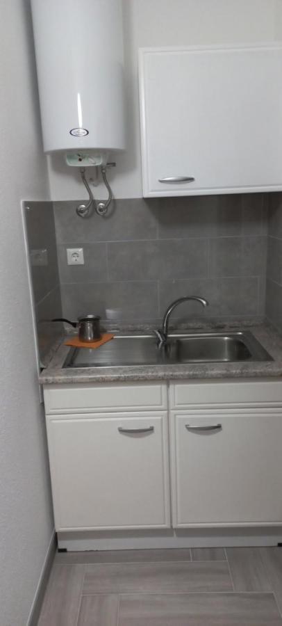 Omar & Una Apartmani Bihać エクステリア 写真