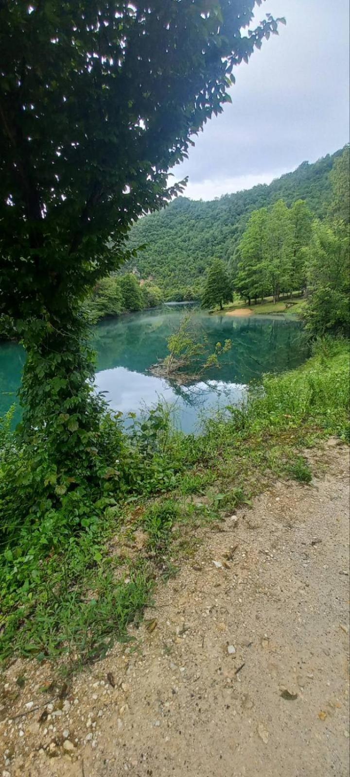 Omar & Una Apartmani Bihać エクステリア 写真
